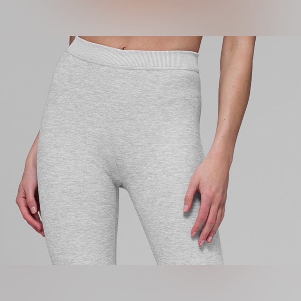 ALO alo soft grey set - bra and high waist leggings